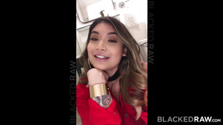 Brenna Sparks és a barna kukac