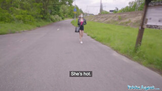 Public Agent - Mia Rose a méretes tőgyes tini csaj