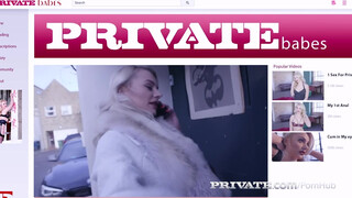 Private.com - A méretes tőgyes Elizabetha Romanova rábukik a farokra