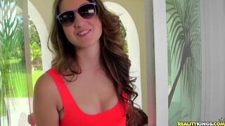 RealityKings - Keegan a kicsike kannás kisasszony