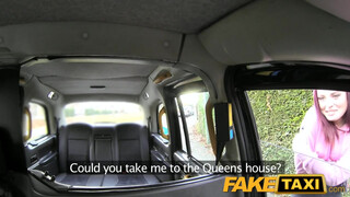 FakeTaxi cuki amcsi bige engedi análba is
