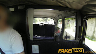 FakeTaxi - Rio Lee a méretes keblű barna kisasszony