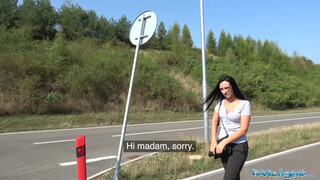 Hatalmas tőgyes tini bige pénzért kúrel - Public Agent
