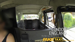 FakeTaxi - Victoria Summers szexel a hátsó ülésen