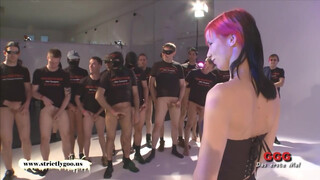 German Goo Girls - vörös nőci rettenet sok adag gecit kap