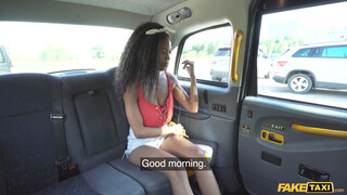 Fake Taxi - Tina Fire a méretes kannás barna picsa
