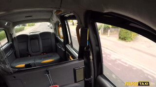 Fake Taxi - Rae Lil a perverz fiatal kisasszony