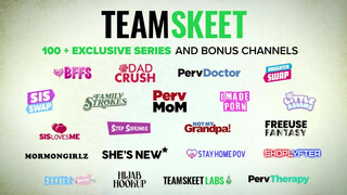 TeamSkeet - cuki pici nerdy csajszi casting forgatás videója