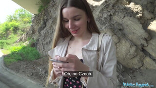 Public Agent - Arina Shy a félénk fiatal bige