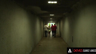 DevilsGangbangs - Spanyol milf csoportszex kefélése