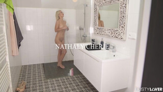 Nathaly Cherie picsája és segglyuka is megkúrelva