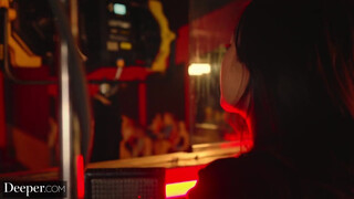 Deeper - Lulu és Kimmy barna sráccal dugnak
