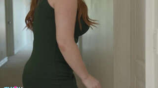 FamilyXXX - Summer Hart a szőrös muffos nevelő anya