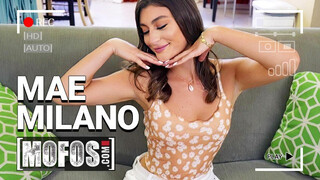 MOFOS - Mae Milano picsája megkúrelva keményen