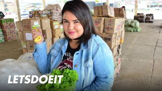 Dagadt latin amerikai milf picsája mélyen megdöngetve xiomarától
