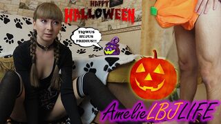 Kicsike boszorkány megidézi a hatalmas dákót és rendesen megbasszák, hogy beleélvezzen a puncijába - halloween 2020
