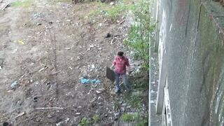 Krissy Kage csoki hajjal keményen dugva az elhagyott épületben